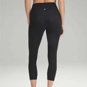 Lululemon cropped black align leggings